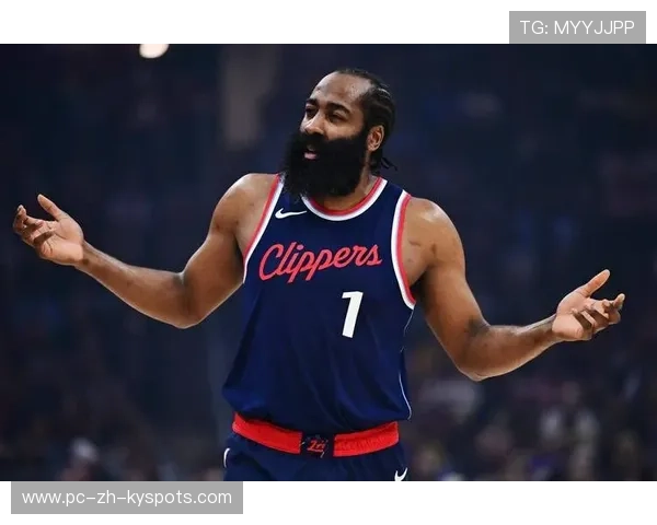 哈登组织拉满得分失准！队友跑位与节奏仍脱节——揭秘篮球战术困局的背后